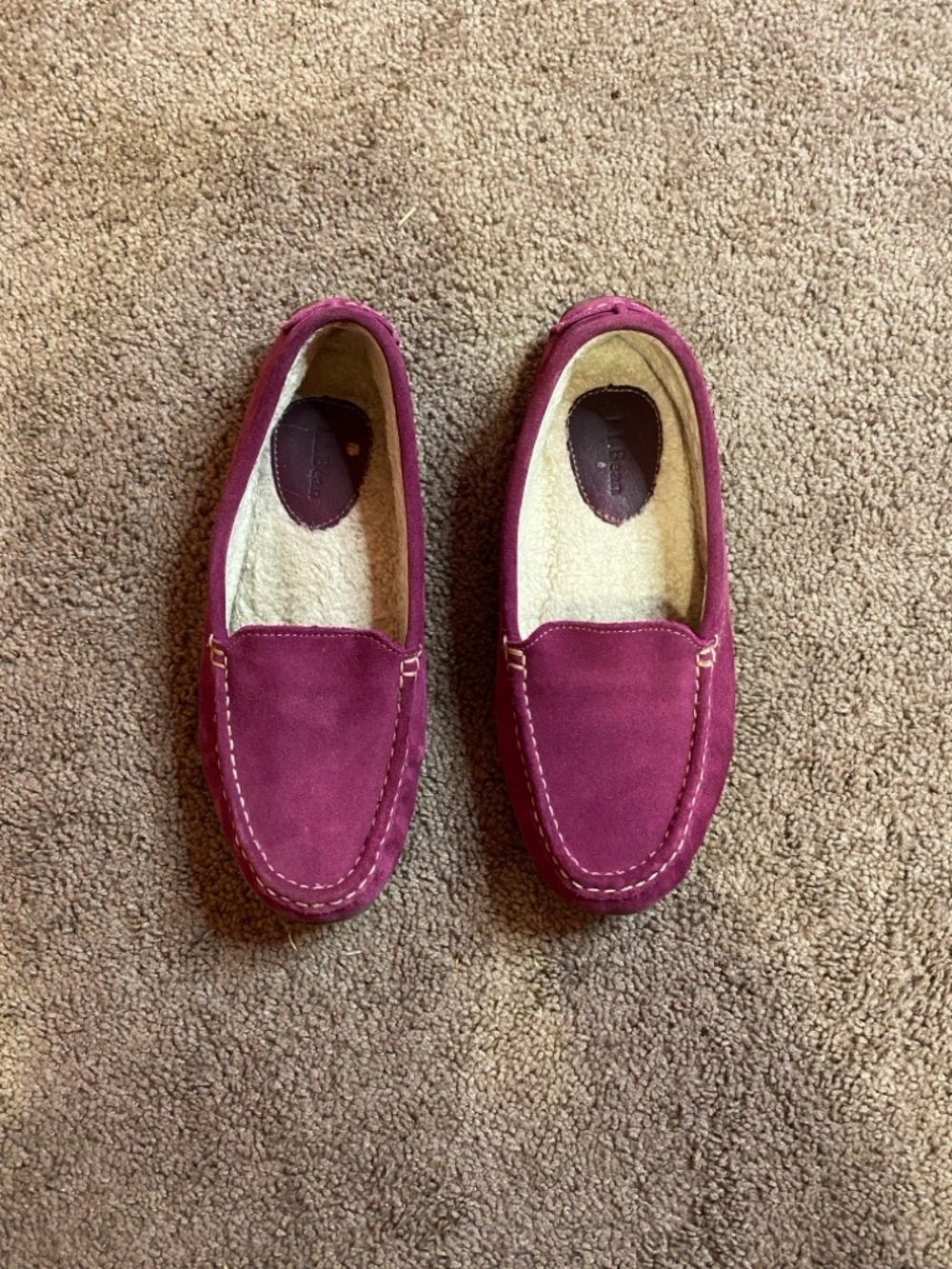 L.L.Bean Women's Wicked Good Moccasin Slippers in a purple/plum Size 9